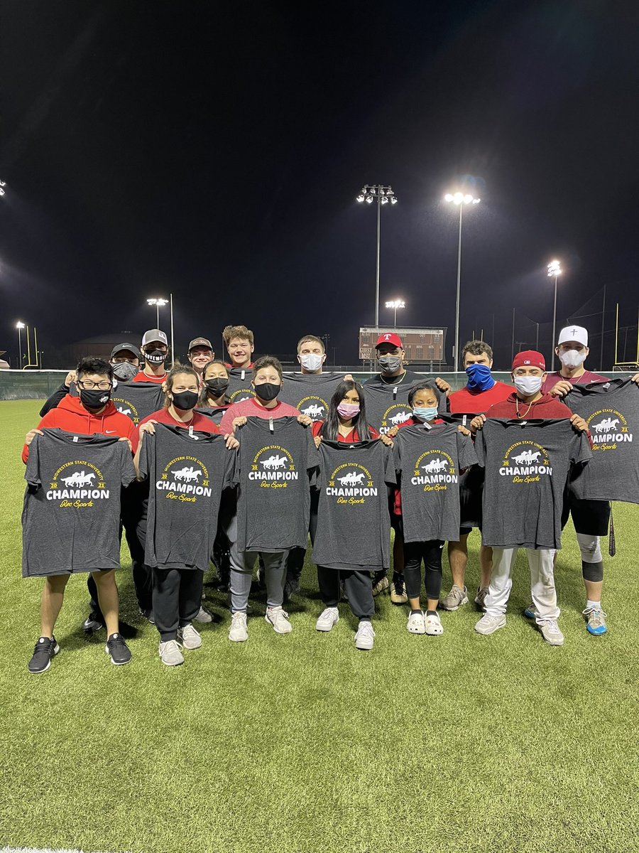 Congratulations to our Non-Greek Co-Ed Softball Champions - Bat &amp; Boujee!! After a rough start to the season, this team rallied to go undefeated and win gold! 🏆