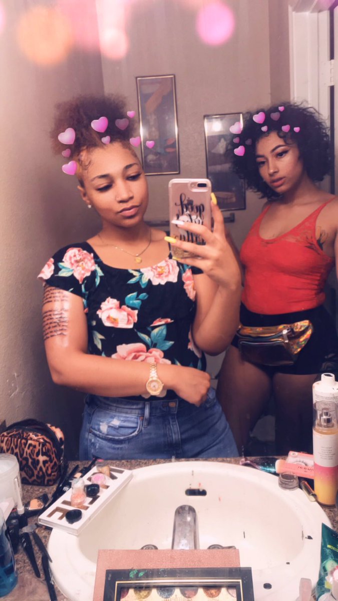 queen_dreaaaaaa's tweet photo. A whole 30 days without you , and everyday since then it’s been harder and harder to deal with . This a pain that’ll never go away , a pain I feel in my chest day in and day out . I miss you so much sis . I love youuuu 💕
#justiceforjasminehassan ❄️🌹
#NLMS 💕 https://t.co/scDSg5h5W9