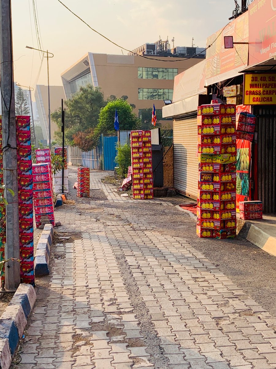Illegal Mango shops in Baner Aundh Pashan allowed to display encroaching footpath and roads without paying any charges to PMC Also most of them operate without any approvals <a href="/PMCPune/">PMC Care</a> <a href="/PMCMCO/">punecommissioner</a> <a href="/ChDadaPatil/">Chandrakant Patil</a> <a href="/BalwadkarAmol/">Amol Balwadkar</a> <a href="/ganeshdkalamkar/">Ganesh Kalamkar-गणेश कुसूम ज्ञानोबा कळमकर</a> <a href="/chaitralicMT/">Chaitrali Chandorkar</a> <a href="/bplrvs/">BPLR Vikas Samitee</a> @SwachhSmartPune