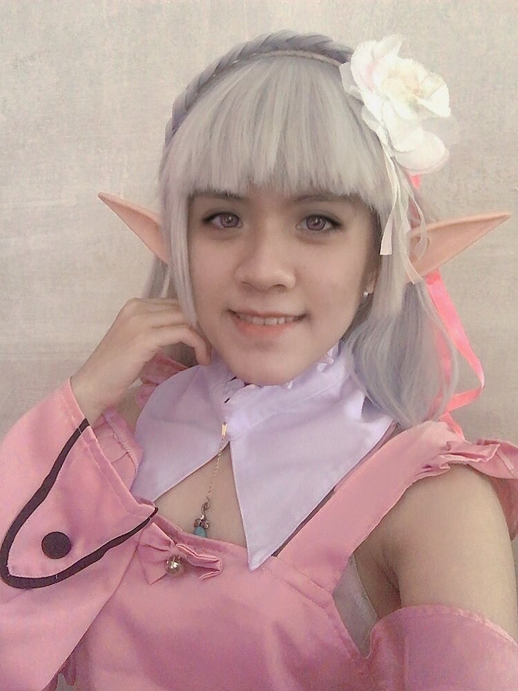 chenivo_'s tweet photo. Emilia 🌸

#cosplay #rezero #anime https://t.co/APMowVeonJ