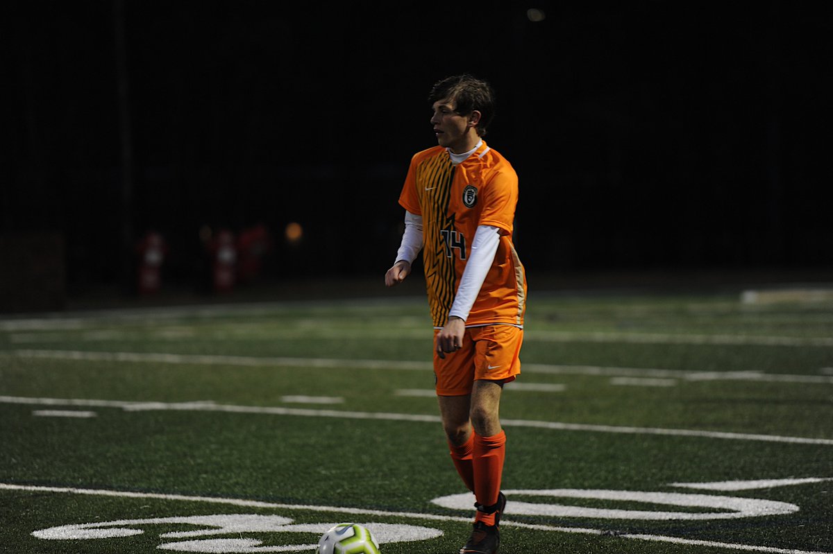 crhs_menssoccer's tweet photo. Next up, #14, full back, Ian Madsen.  Ian is Mr. Assist, leading the team in this category.  Ian's service places the ball in dangerous situations for our opposition. https://t.co/qowMoDAWVM