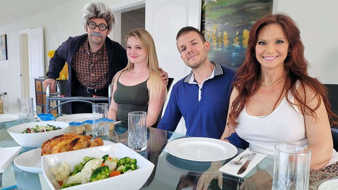 Today will go into the books as the funniest &amp; hottest scene! @CodeyXXXSteele &amp; I had hot passionate<a href="/tag/newprofilepic"class="tags"><span>#newprofilepic</span></a>