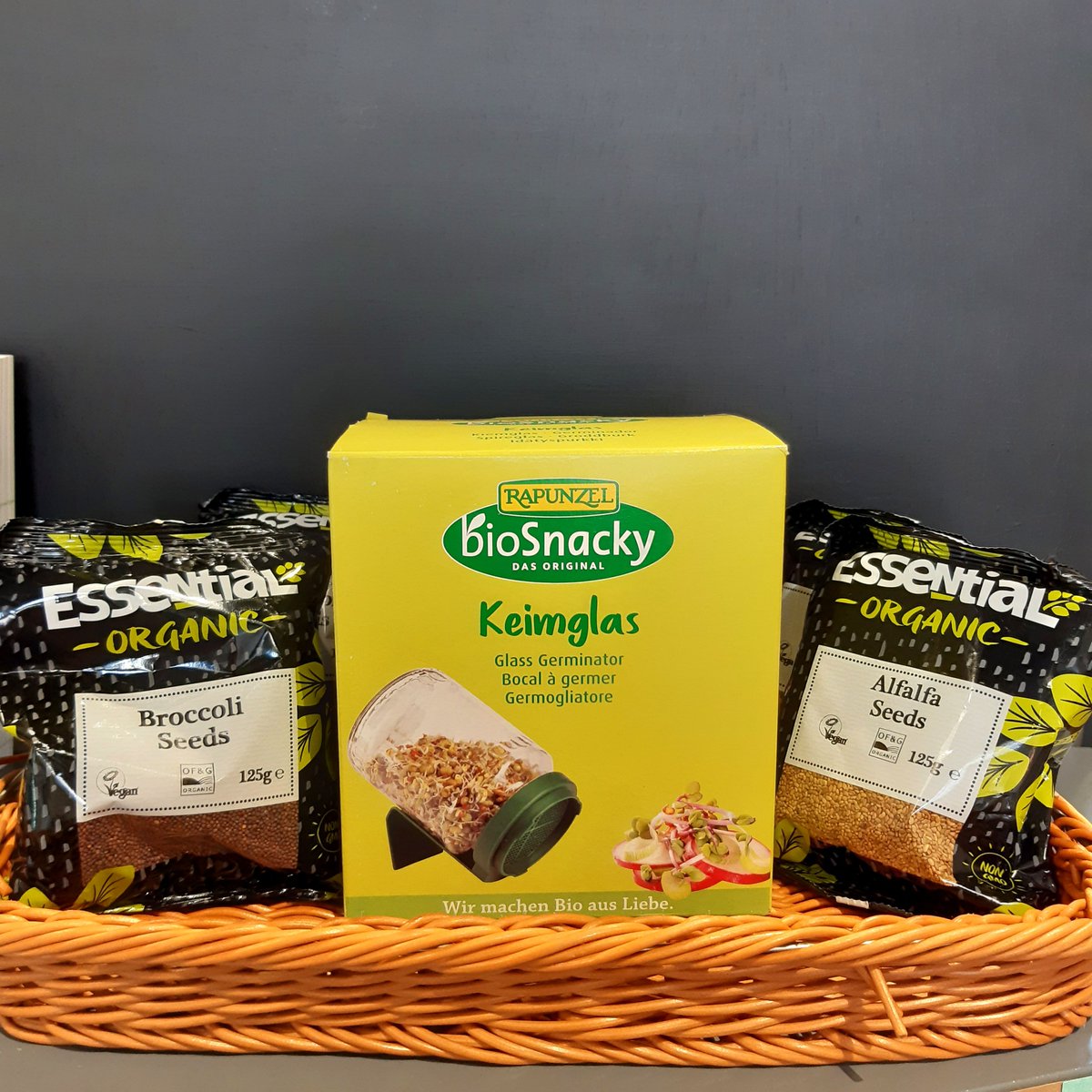 Have you ever tried sprouting seeds at home?

It's super fun, super nutritious, and with one of these beauties in your kitchen it's SUPER easy!

If you've never tried it pop in-store and ask us how to get started 😊 

#Exeter #SproutingSeeds #HealthFoods #GrowYourOwnVitamins