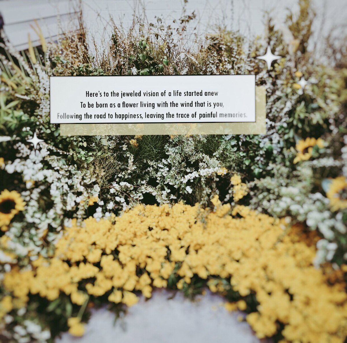 shujibeanzy's tweet photo. @BangWinKon Here’s to the jeweled vision of a life started anew
To be born as a flower living with the wind that is you,
Following the road to happiness, leaving the trace of painful memories.
#HanbinRebirth @shxx131bi131 https://t.co/SS5sukWjIe