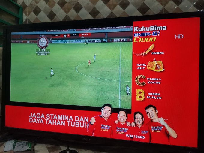 Ezop3GWVIAQar_c.jpg:small