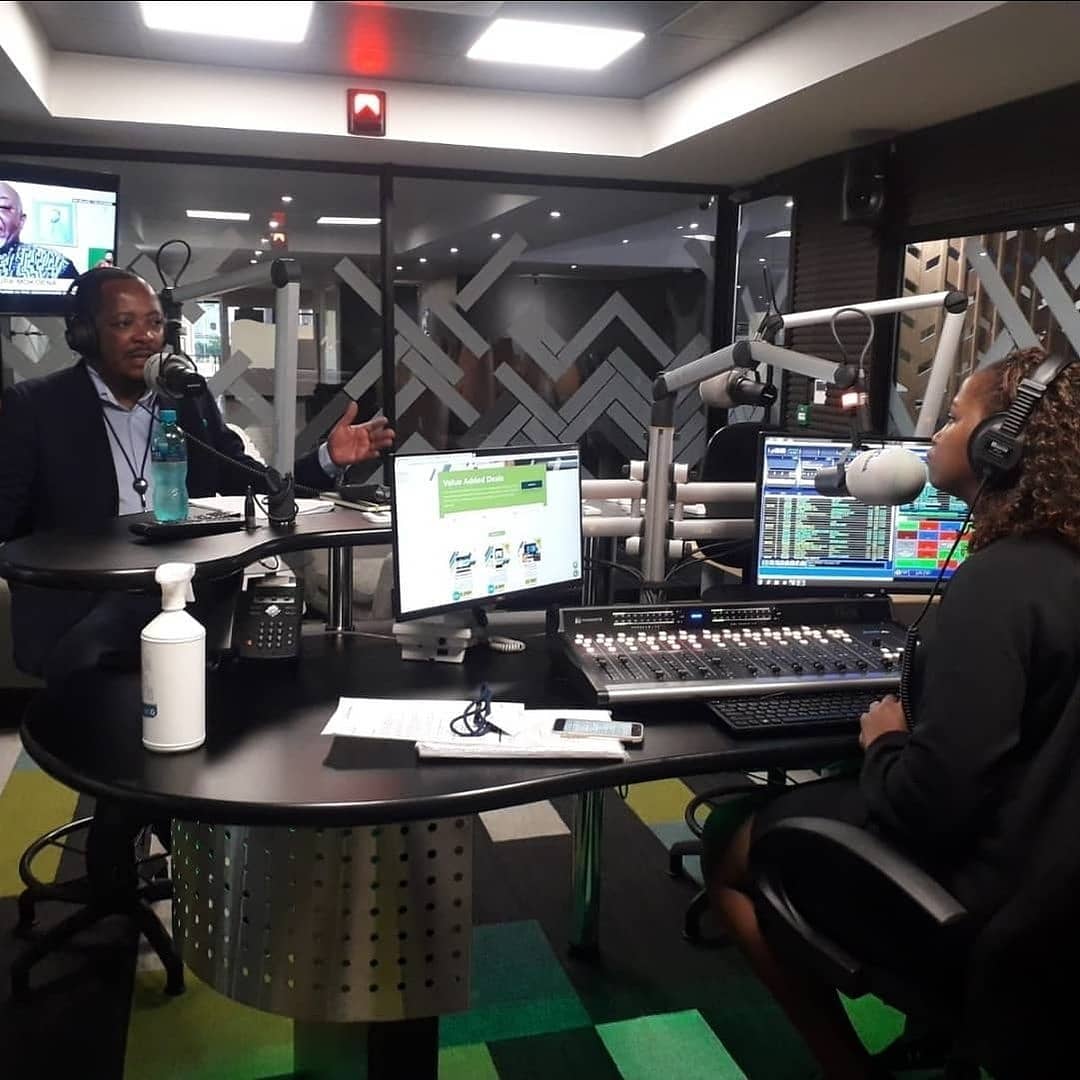 BonnkeShipalana's tweet image. Reposted from @thealluregroupsa African Bank Radio host @msaphelele, had the privilege of hosting the new African Bank CEO Kennedy Bungane.

For more information contact our Group Operations Director @reloaded_caz at Caroline@TheAllureGroup.co.za.

#TheAllureGroup