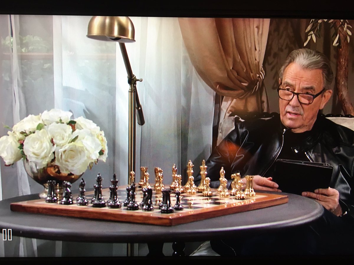 objkshn's tweet photo. So I get that @YandR_CBS #PropDept intern might get this wrong but @EBraeden sitting in front of the board? He should know better. #WhiteOnRight @SoapDigest https://t.co/xl90EHSNUo