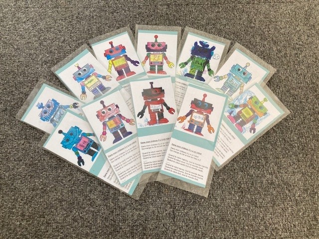 Fun in French <a href="/FrenshamJuniors/">Frensham Heights Junior School</a> for Y1 &amp; Y2 singing a snail song &amp; dancing like robots- with bookmarks to take home as a momento! <a href="/FrenshamHeights/">Frensham Heights</a> #French #languages