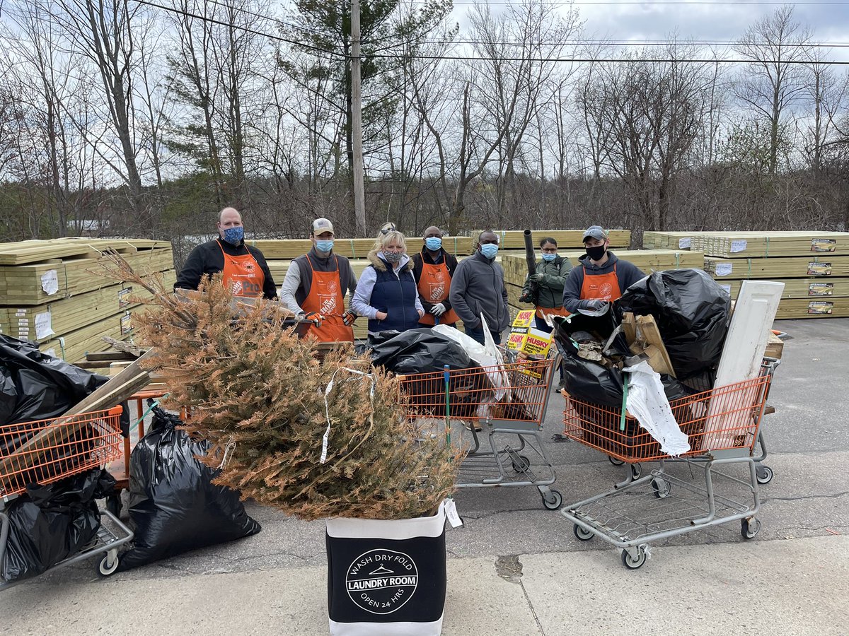 Store 3482 (@store3482) on Twitter photo Earth day 🌎 Cleanup #3482
Oh the things you will find ...😎
Taking care of the Earth 2021❤️Thank you .
ASM Shannon and DH’s ‼️<a href="/JasonArigoni/">Jason Arigoni</a> <a href="/fmbeaulieu/">Freddie Beaulieu</a> <a href="/SWhitehouse264/">Scott Whitehouse</a> <a href="/KellyMa06930601/">Kelly Martin</a> Earth day 🌎 Cleanup #3482
Oh the things you will find ...😎
Taking care of the Earth 2021❤️Thank you .
ASM Shannon and DH’s ‼️<a href="/JasonArigoni/">Jason Arigoni</a> <a href="/fmbeaulieu/">Freddie Beaulieu</a> <a href="/SWhitehouse264/">Scott Whitehouse</a> <a href="/KellyMa06930601/">Kelly Martin</a>