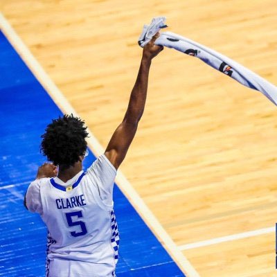 Nikarjay's tweet photo. U hurt me wit this one ππ #RestEasyT #Crushed #LLTClarke https://t.co/K221BbSmsD