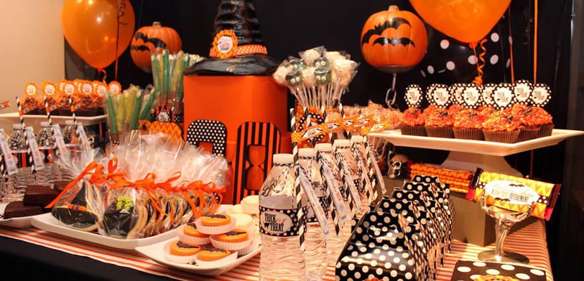 Nos encargamos de la parte dulce de todos sus eventos.
🍪-Toda una variedad de pasteles y tartas.
🎂-Tartas de cumpleaños personalizadas
🍩-Mesas dulces y caracterizadas con el motivo que usted quiera.
Pida su presupuesto sin compromiso.