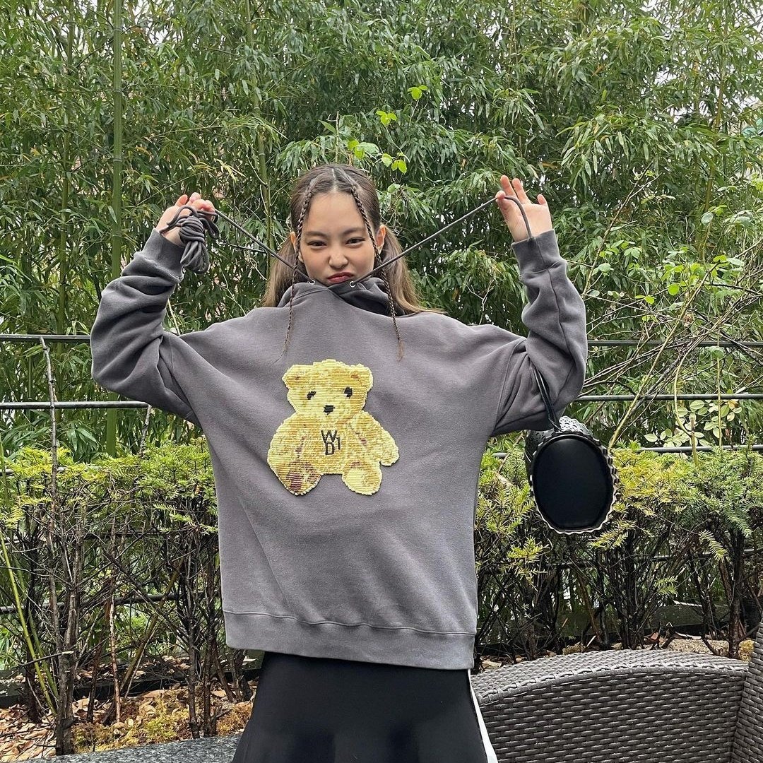 comfyhannie's tweet photo. @louispink91 hi baby, i hope you are well, jennie and harry love you very much and are very proud of who you have become, when the going gets tough know that they will always be here for you! keep strong! 💌 https://t.co/Puea9UOwtT