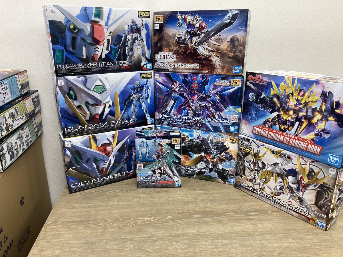 納品ありました〜！！！ めちゃくちゃ来ましたよ〜！！！！ Ξガンダム