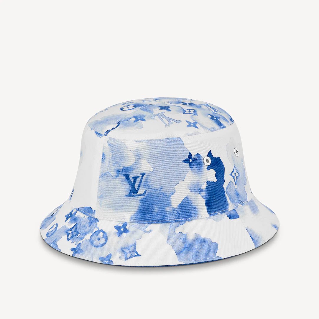 starting off with a very Hobi item: bucket hat