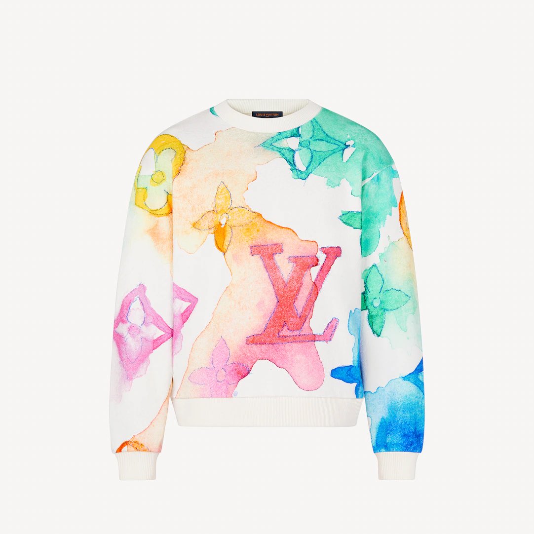 and now onto colorful Hobi first we have this he would look so cute with purple/pink-ish hair and this sweatshirt me thinks