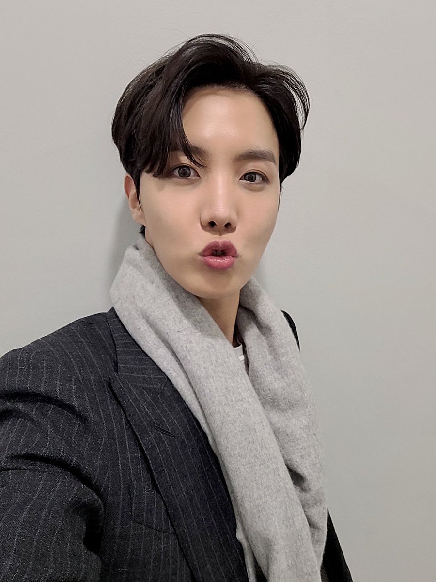 Hoseok with this scarf you know what i mean?