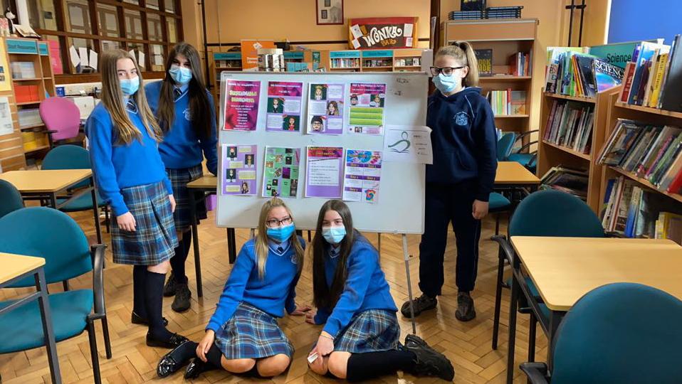 mountcarmel18's tweet photo. Well done to 2nd yeat JCSP who created a book โA Guide to becoming a Sustainable Fashionistaโ! #greenschools #makeabook @jcsplibraries @mtcarmellib https://t.co/mLC0OKpnVH