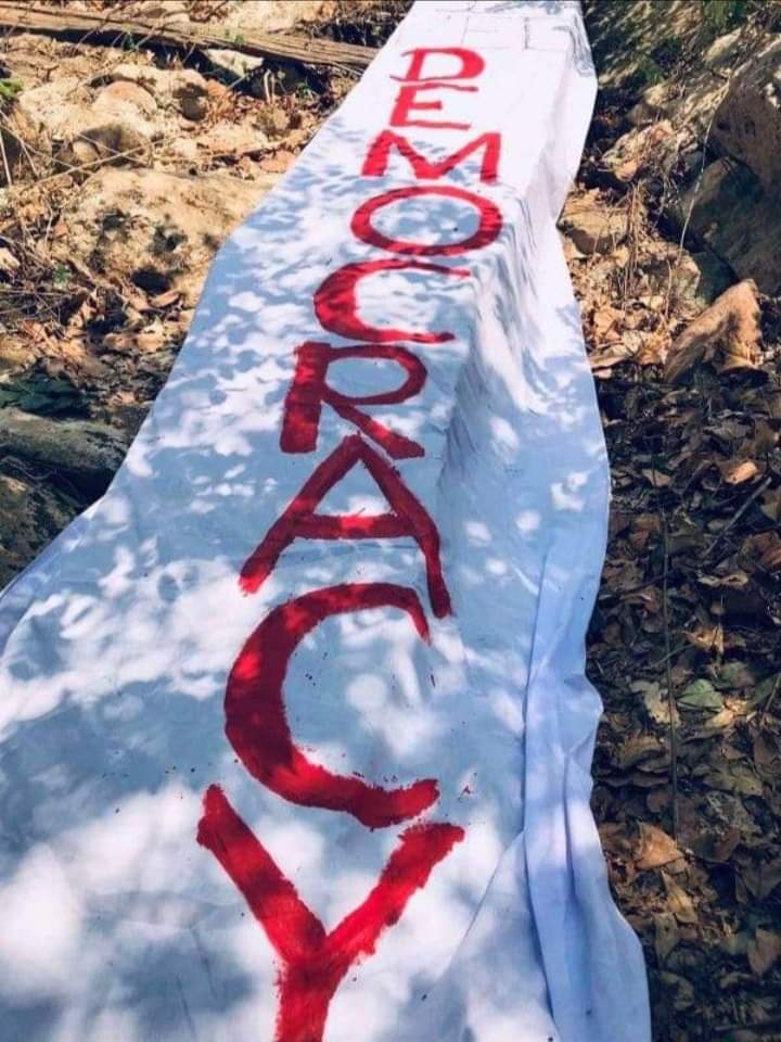 Despite the arrests and obstacles, the Strike was held by Youths at the Lino Cave, #Kanbalu Tsp, Sagaing Region today against the military dictatorship. ASEAN ACCEPT NUG #Apr23Coup #WhatsHappeningInMyanmar #ASEANrejectSAC #ASEANsupportNUG @KentEngland77