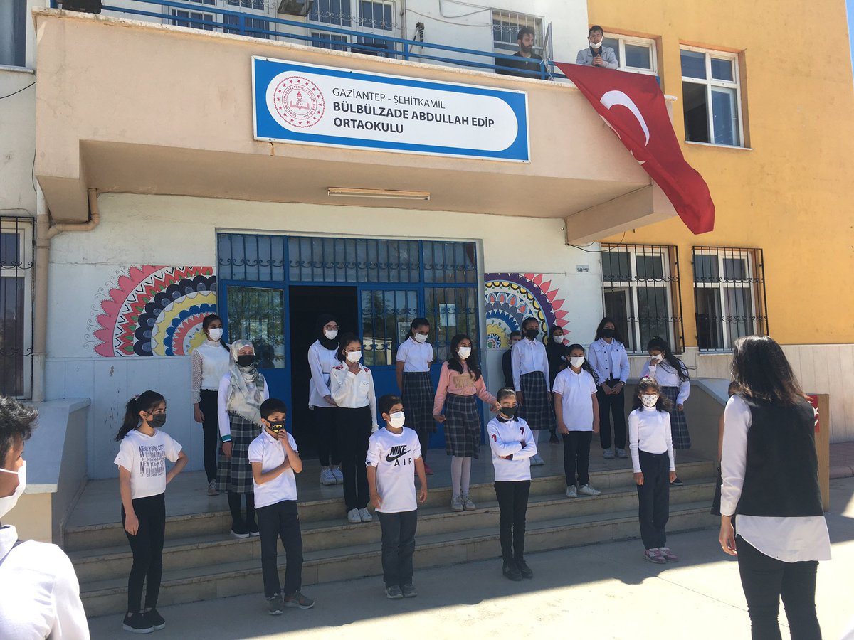 BulbulzadeO's tweet photo. "Küçük hanımlar, küçük beyler! Sizler, hepiniz geleceğin bir gülü, yıldızı ve ikbal ışığısınız..." #23NisanKutluOlsun #GaziSehrinCocukları https://t.co/MWV4a15xyp