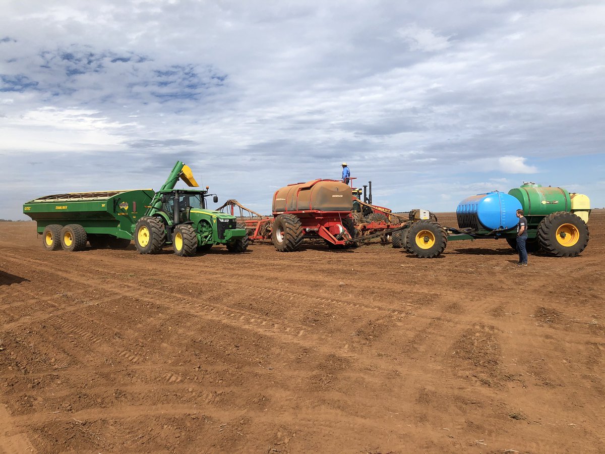 Na 5 maanden sprinters assembleren eindelijk een #Horsch #sprinter zien werken in het land bij Coggan Farms. #australianag #Queensland