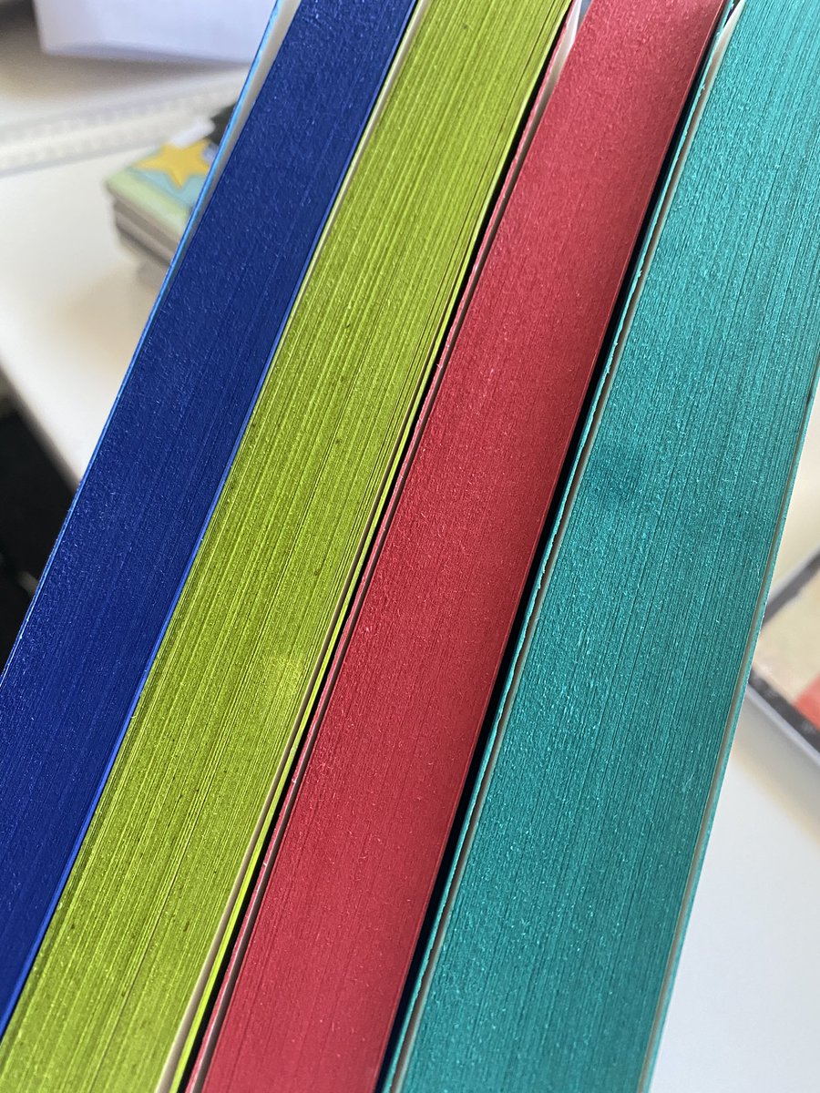 Mrs Sloths Library 🦥❤️📚 tweet media