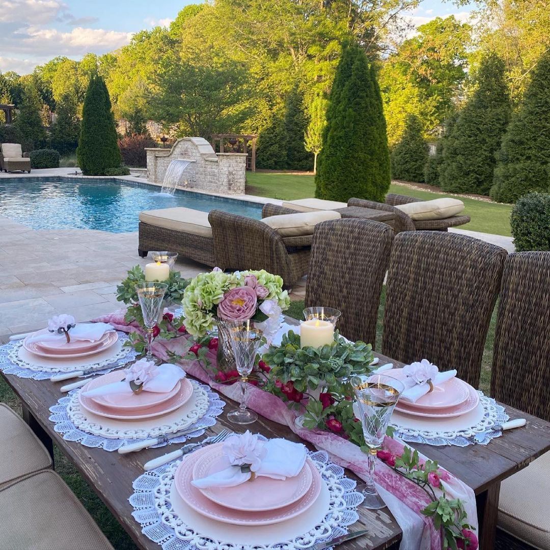 alphamarts's tweet photo. What a lovely Mother's Day tablescape! 💖🌸 Are you planning a get together?

#Repost @hostesstoday
・・・

#patiolife
#outdoorfurniture
#homedecorideas
#porchlife
#outdoordecor
#outdoordesign
#patios
#backporch
#patiofurniture
#patiodecor
#backyardbliss
#backyardoasis https://t.co/BAVC5TK8QN