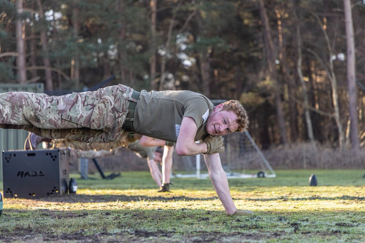 Have you read the new issue of The Sapper? Featuring Engineers on public duties, 🇬🇧 commando cold weather training, ❄️ and conditioning airborne recruits. 🪂 📲 Serving sappers can read online via Defence Gateway: ow.ly/8BmK50EvQpR #SapperFamily