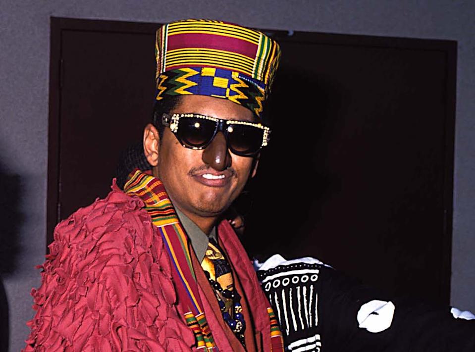 Let's all get together and have a few laughsRIP Shock G / Humpty Hump