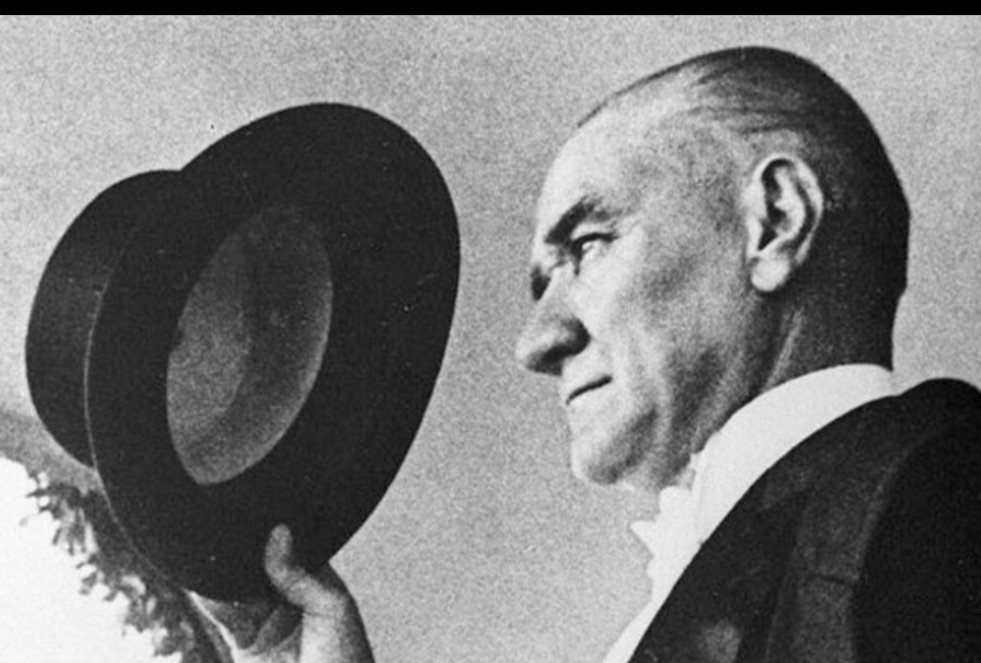 "MİLLİ EGEMENLİK UĞRUNA CANIMI VERMEK, BENİM İÇİN VİCDAN VE NAMUS BORCUDUR." M. KEMAL ATATÜRK. 23 Nisan Ulusal Egemenlik ve Çocuk Bayramımız Kutlu Olsun🇹🇷🇹🇷🇹🇷#Sonsuzadek #Daimaİleri