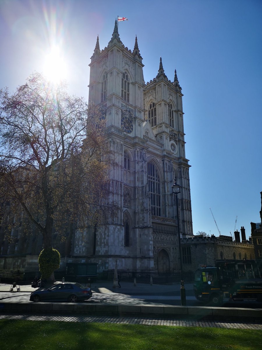 RedZedStudios1's tweet image. What a beautiful day to be filming in Westminster 🎥😎
#FridayFeeling #filming