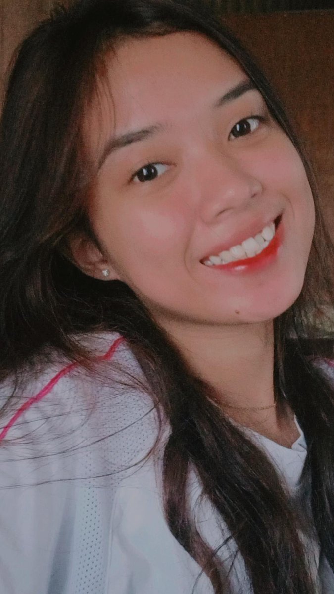 yvefab's tweet photo. isa sa mga insecurities ko, not having a good set of teeth. sobrang naiingit ako sa iba, di ako maka selfie at pose showing my teeth. :((( pero u should accept ur flaws sabi nila, and stop comparing urself to others dahil maganda ka, in your own unique ways. https://t.co/BOBP0xR213