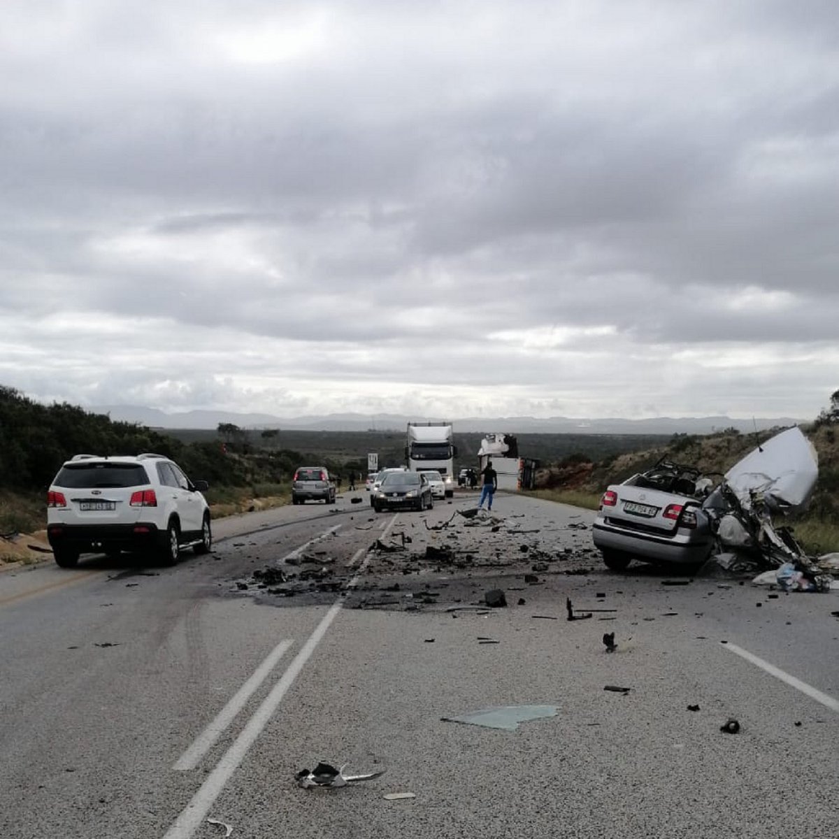 TrafficRTMC's tweet photo. When there is nowhere to go; it’s too late to regret.
Head on collisions are fatal.
#AdhereToRoadRules https://t.co/MtQH8VLQo6