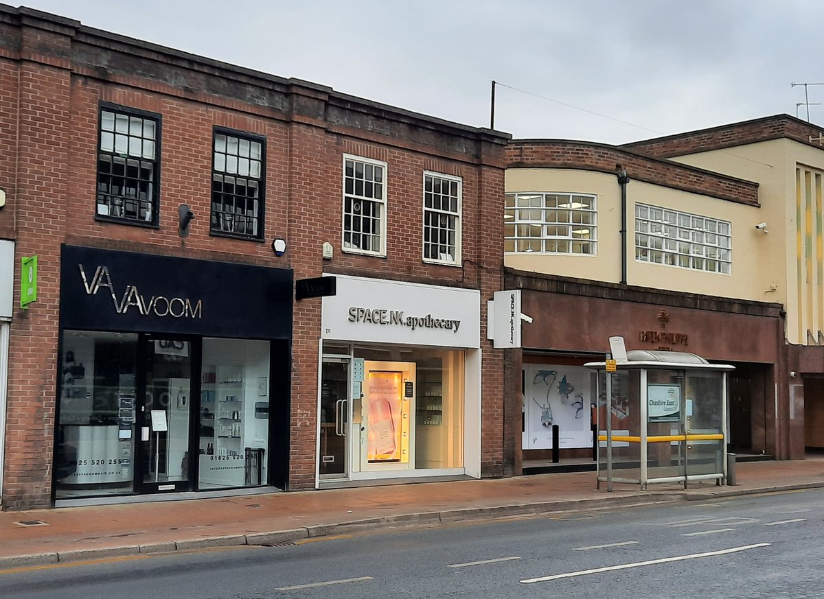 Purchase of well let retail investment at Water Lane, Wilmslow completed for private pension fund client.  The property is let to Space NK Limited for another 4.75 years.