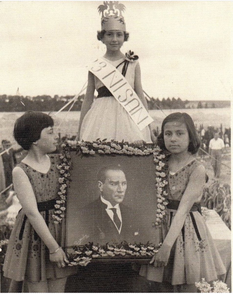 #23NisanUlusalEgemenlikveCocukBayramı kutlu olsun.