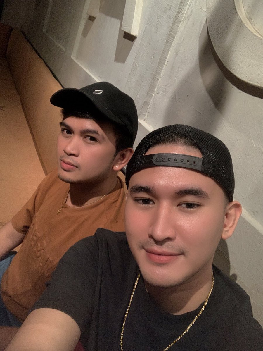 JerickChristian's tweet photo. Kahit baliw ka love kita โฆ@RustyDGreatโฉ tandaan mo yan! Iloveyou baby! See you this weekend! ๐ #friendforkeeps https://t.co/Nyad5Aghmi