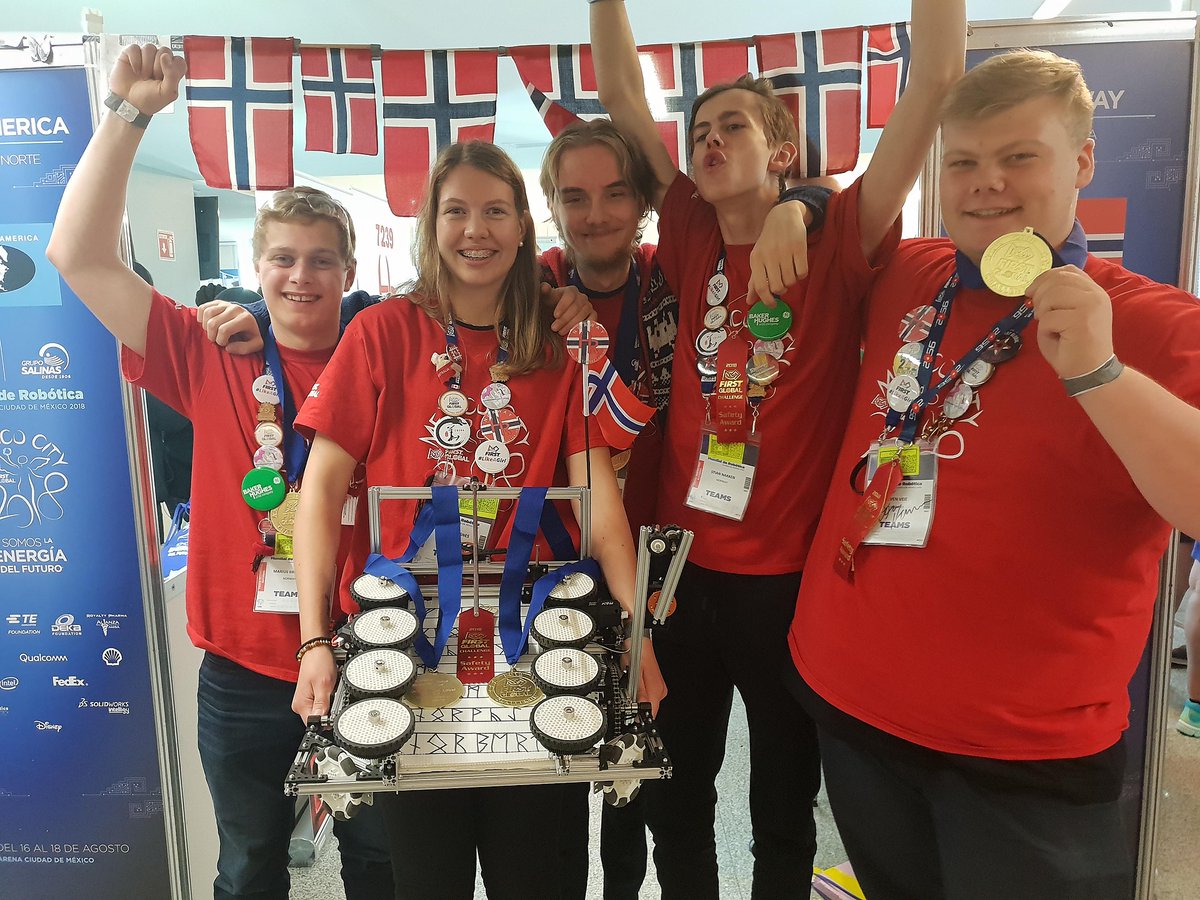 hell_robotics's tweet image. Happy Birthday, Signe 👏 Signe is one of the founders of Hell Robotics and she left her mark on the team with her efforts to promote interest in technology and science in our community and elsewhere. #morethanrobots #omgrobots #FIRSTinspires #FIRSTrobotics