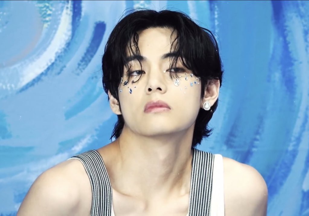จ อ ง 🐰 tweet media