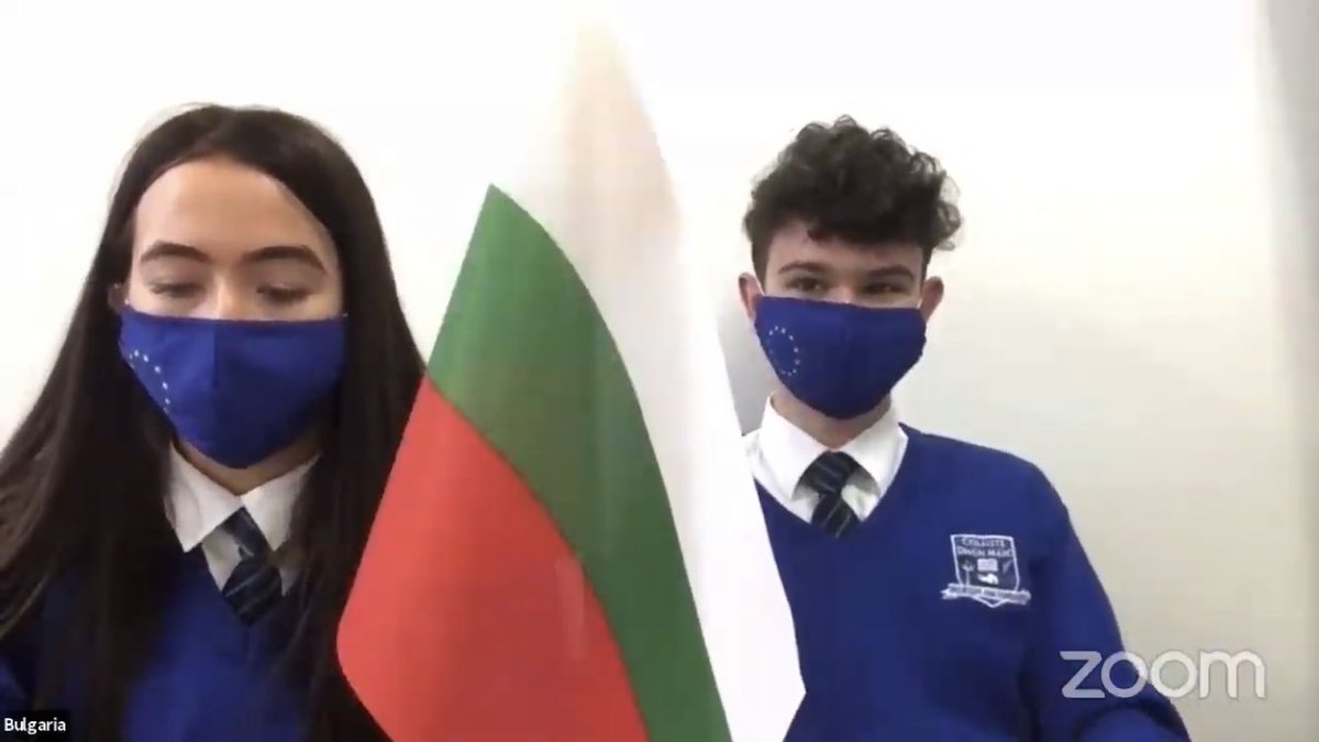 GuerKaradjova's tweet photo. Wonderful to see indeed the #EUModel Council in Ireland 🇮🇪 @emireland @EUIreland and the Dunamase College Portlaise representing Bulgaria 🇧🇬🇪🇺 https://t.co/1VI2bNMsOc