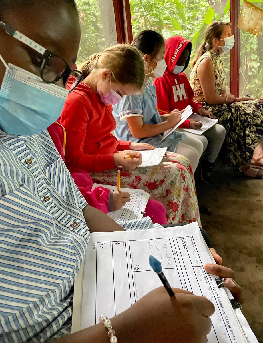 Grade 4 students were amongst the most engaged as they took notes &amp; asked questions during #PYPx <a href="/TASOKinshasa/">TASOK</a> <a href="/lesleerupp/">Leslee Rupp</a> <a href="/araalihma/">Timothy</a> <a href="/ynotread/">Kelly Kraft</a> @bartletth77