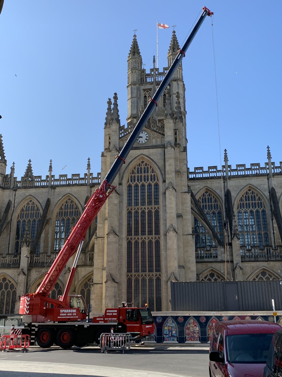 bathabbey's tweet image. Another step this morning towards reaching the end of our #Footprintproject! One of the site cabins was being removed as work in the Abbey has now been completed. The final phase of the project will see the completion of our new underground areas &amp;amp; Kingston Buildings #NotLongToGo