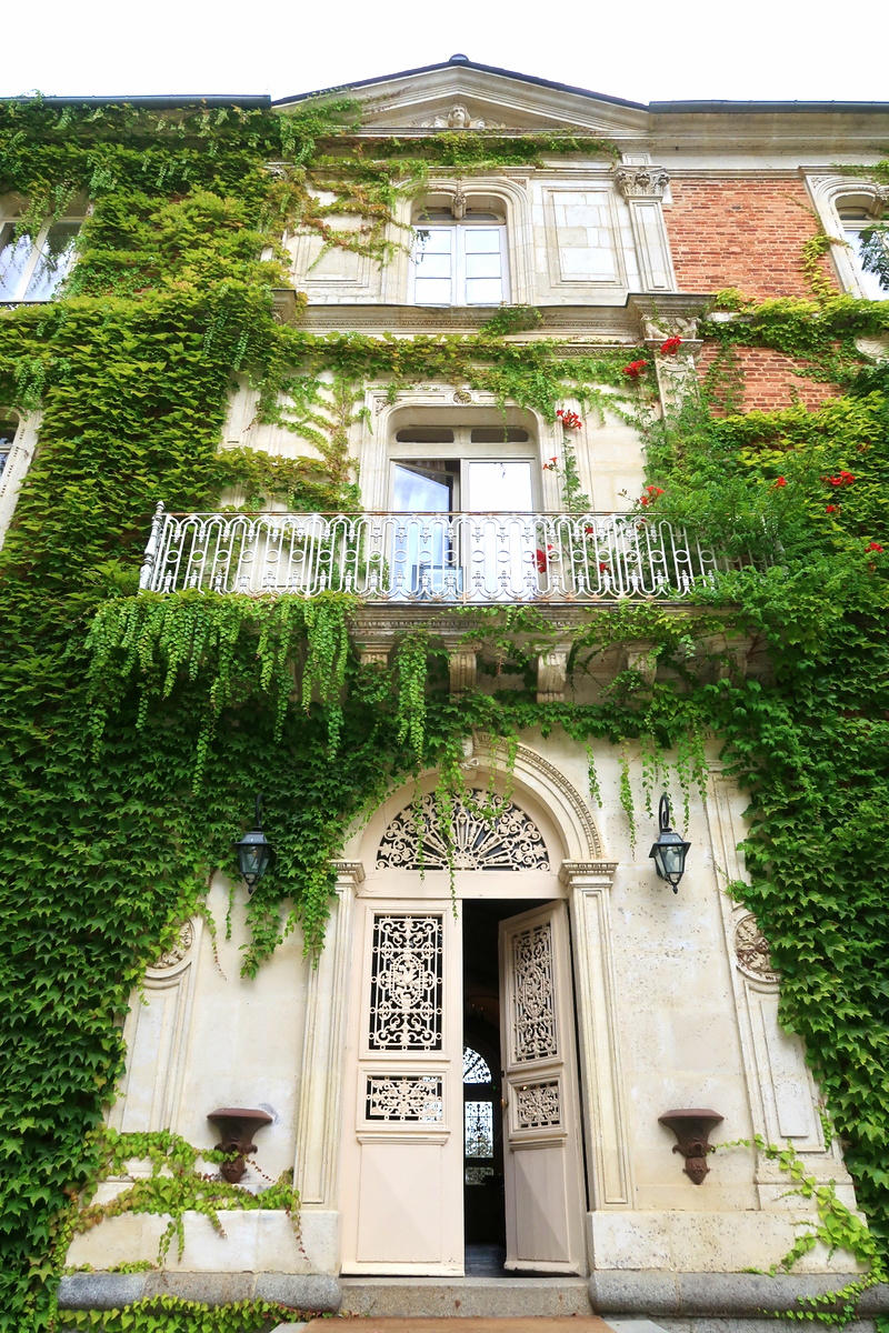 MABRO_cc's tweet photo. Château d'Apigné #illeetvilaine #Bretagne France https://t.co/dvNZ3244Li