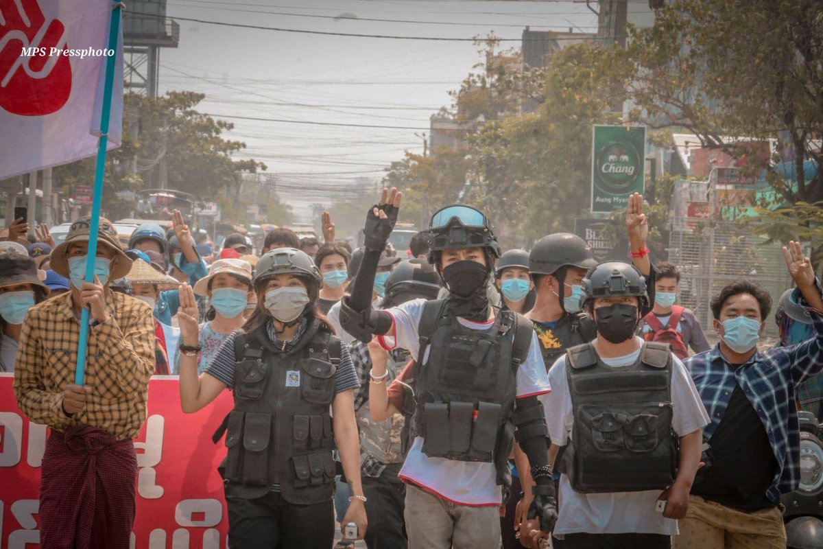 IrrawaddyNews's tweet photo. An anti-regime rally took place in #Mandalay  on Friday. (Photo: CJ)

#WhatsHappeningInMyanmar https://t.co/CfPJRDBee3
