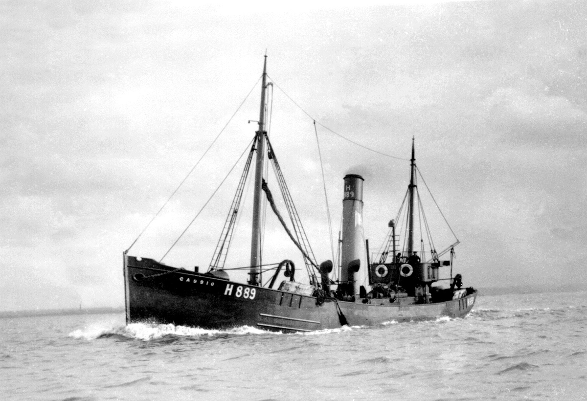 These boats were worked hard - often out for 300 days in the year, they didn't even return to port to land their catches - instead transferring them at sea to faster packet steamers.Hellyer had quite the Shakespearean theme going on - this trawler is Cassio.