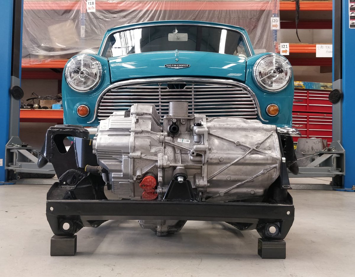 elecclassiccars's tweet image. It's time to bolt in our first electric Mini kit for the last time. Tesla power with a 33kWh battery pack and still retains standard seating and a boot.. 😁👍 #electricmini #miniev #classicmini