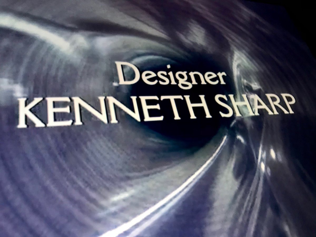 1/ This is a thread looking at the Doctor Who work of BBC Set Designer Kenneth Sharp.Sharp worked on stories with three different Doctors and three different directors.