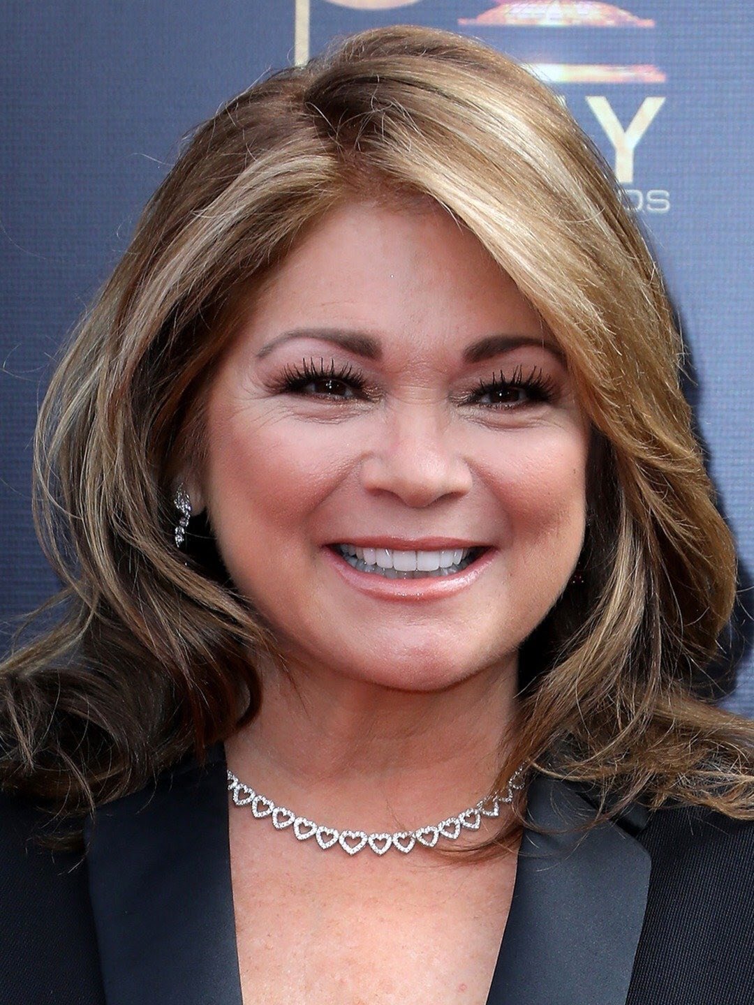 Happy Birthday to actress Valerie Bertinelli who turns 61 today     Happy Birthday Barbara 