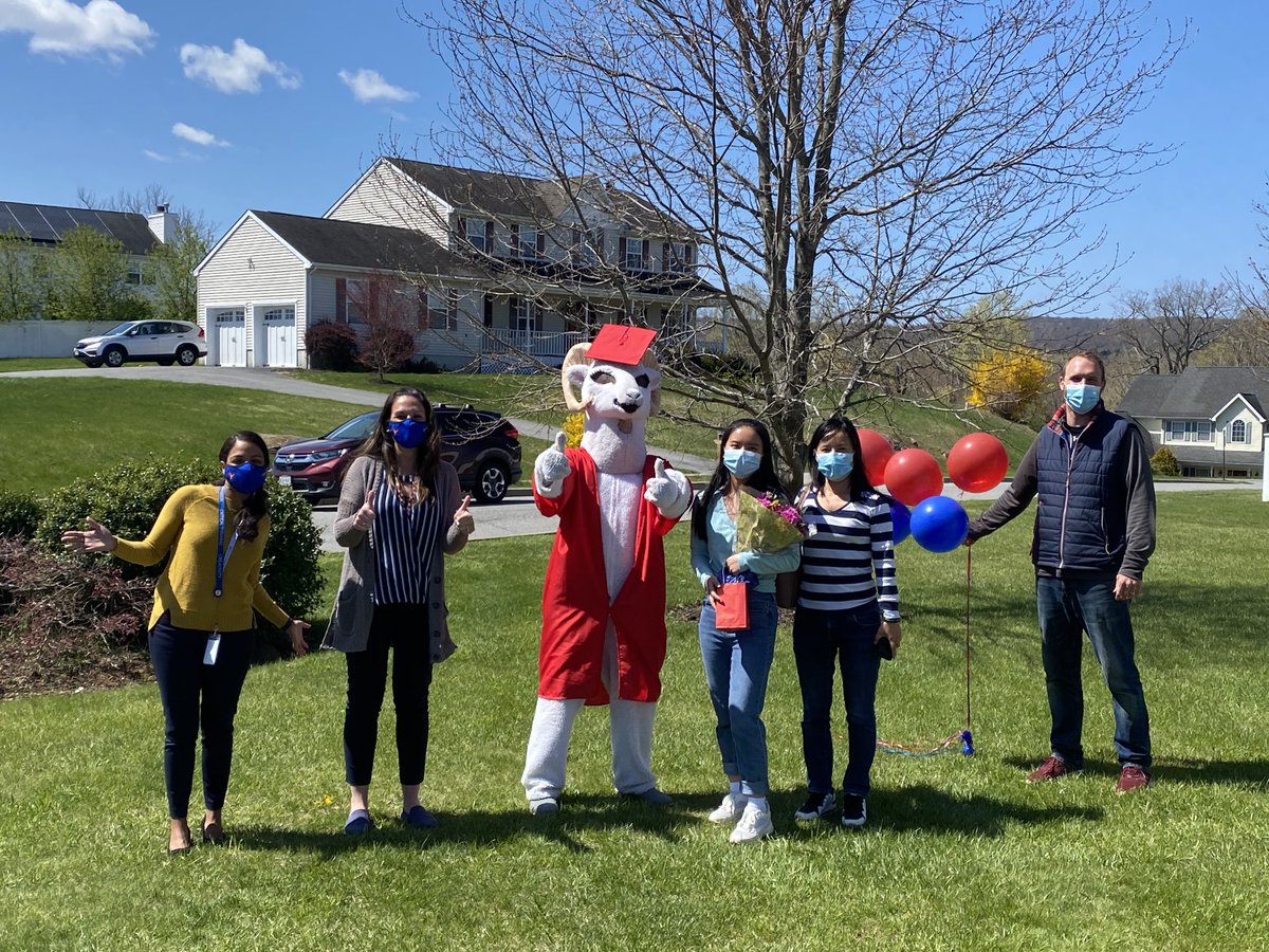 Lauren Santabarbara tweet media