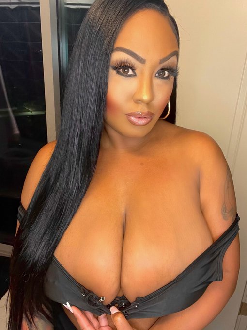 Goodmorning, Like my top ? 😉 https://t.co/7JOFrajkhW #dallas #texas #allnatural #curvy #onlyfans https://t<a href="/tag/texas"class="tags"><span>#texas</span></a><a href="/tag/allnatural"class="tags"><span>#allnatural</span></a><a href="/tag/curvy"class="tags"><span>#curvy</span></a><a href="/tag/dallas"class="tags"><span>#dallas</span></a><a href="/tag/onlyfans"class="tags"><span>#onlyfans</span></a>