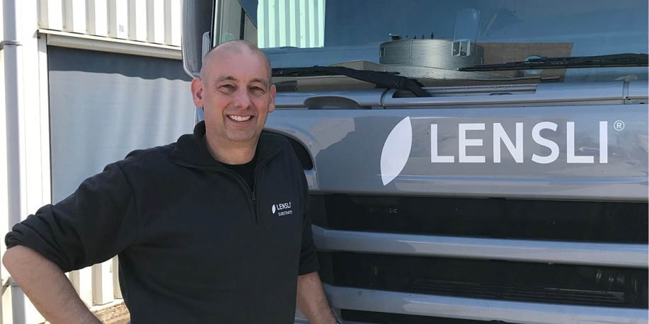 Deze maand is ook Maarten Doeze Jager, onze nieuwe vrachtwagenchauffeur, bij Lensli gestart.  
Met alweer de eerste kilometers achter de rug, heten wij Maarten van harte welkom. Veel veilige kilometers en veel plezier bij Lensli gewenst Maarten! 

#HaveFunGrowing  #nieuwecollegas