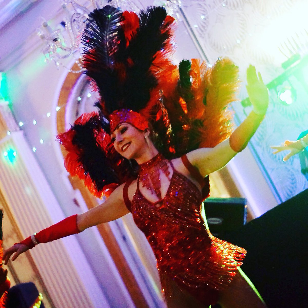 Dancing into the weekend 💃🏼 #blackroseentertainment #showgirls #dance #events #eventprofslive #eventprofs
